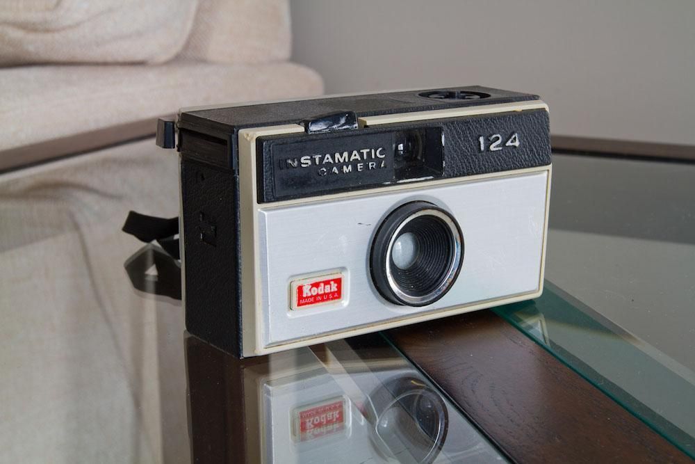 Kodak Instamatic 124 - 1